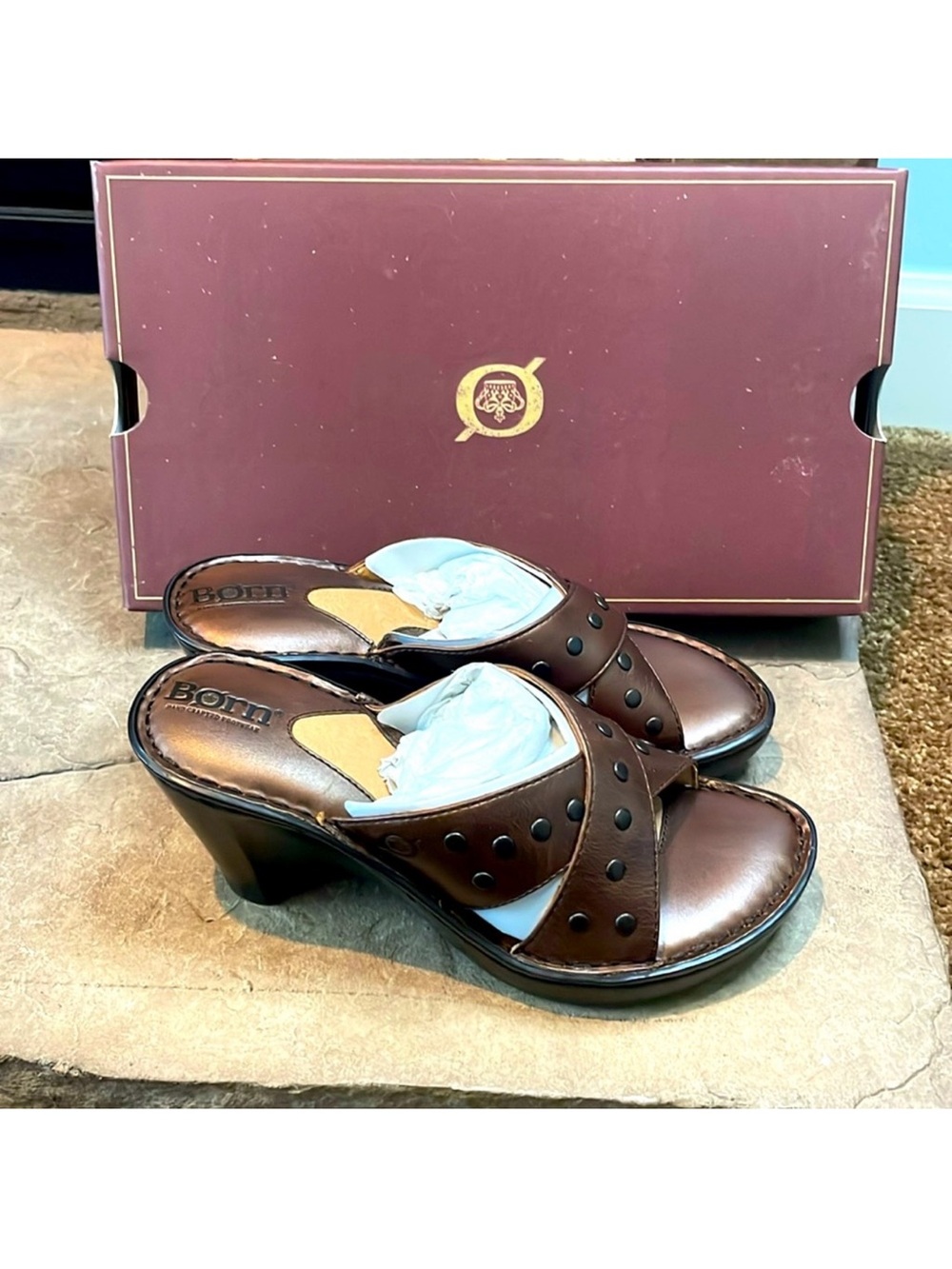 NWT Born Tupelo Leather Cross Strap Studded Platform Wedge Slides Mules Size 6